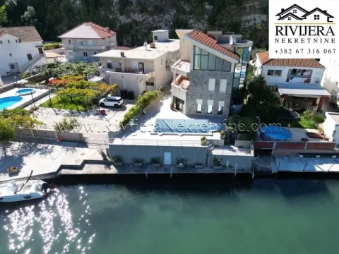Sale, house, 245m², Njivice, Herceg Novi