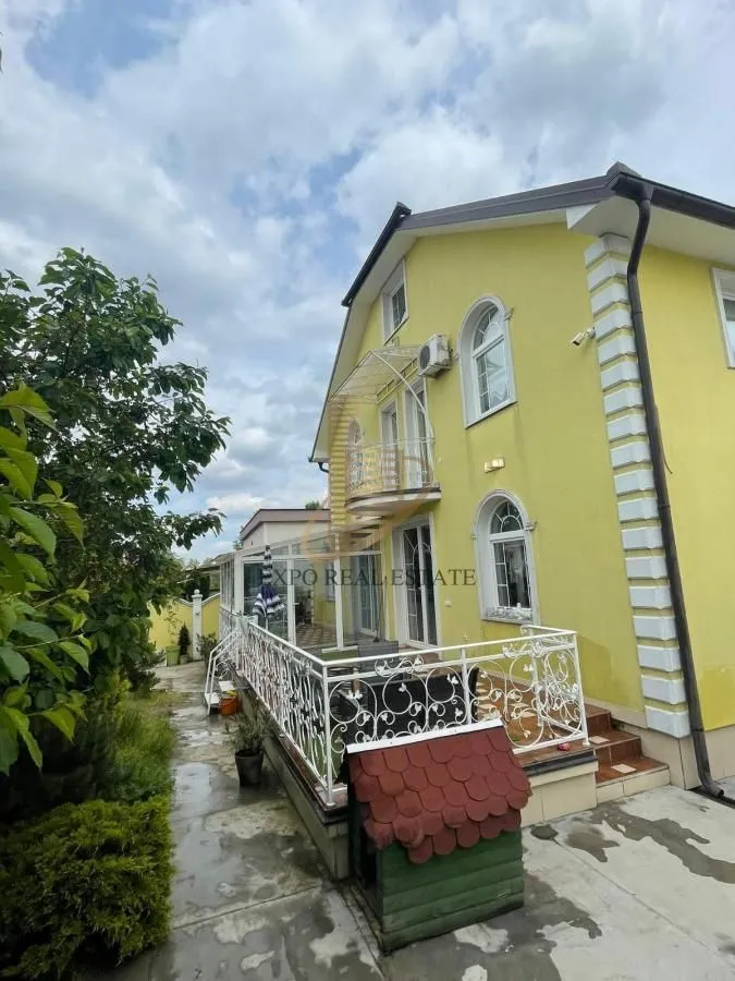 Rent, house, 400m², Veternička rampa, Novi Sad Sve Podlokacije