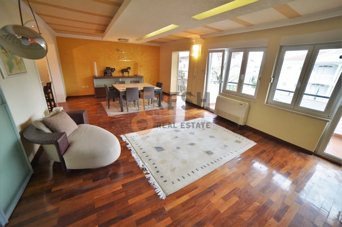 Prodaja, trosoban stan, 168m², Gorica C, Podgorica