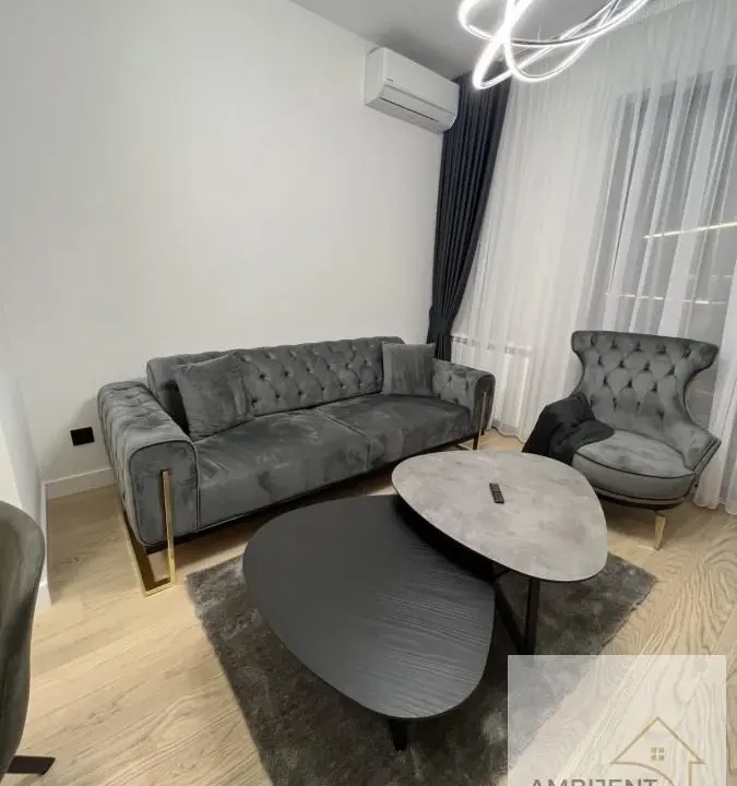 Izdavanje, dvosoban stan, 55m², Savski Venac, Beograd