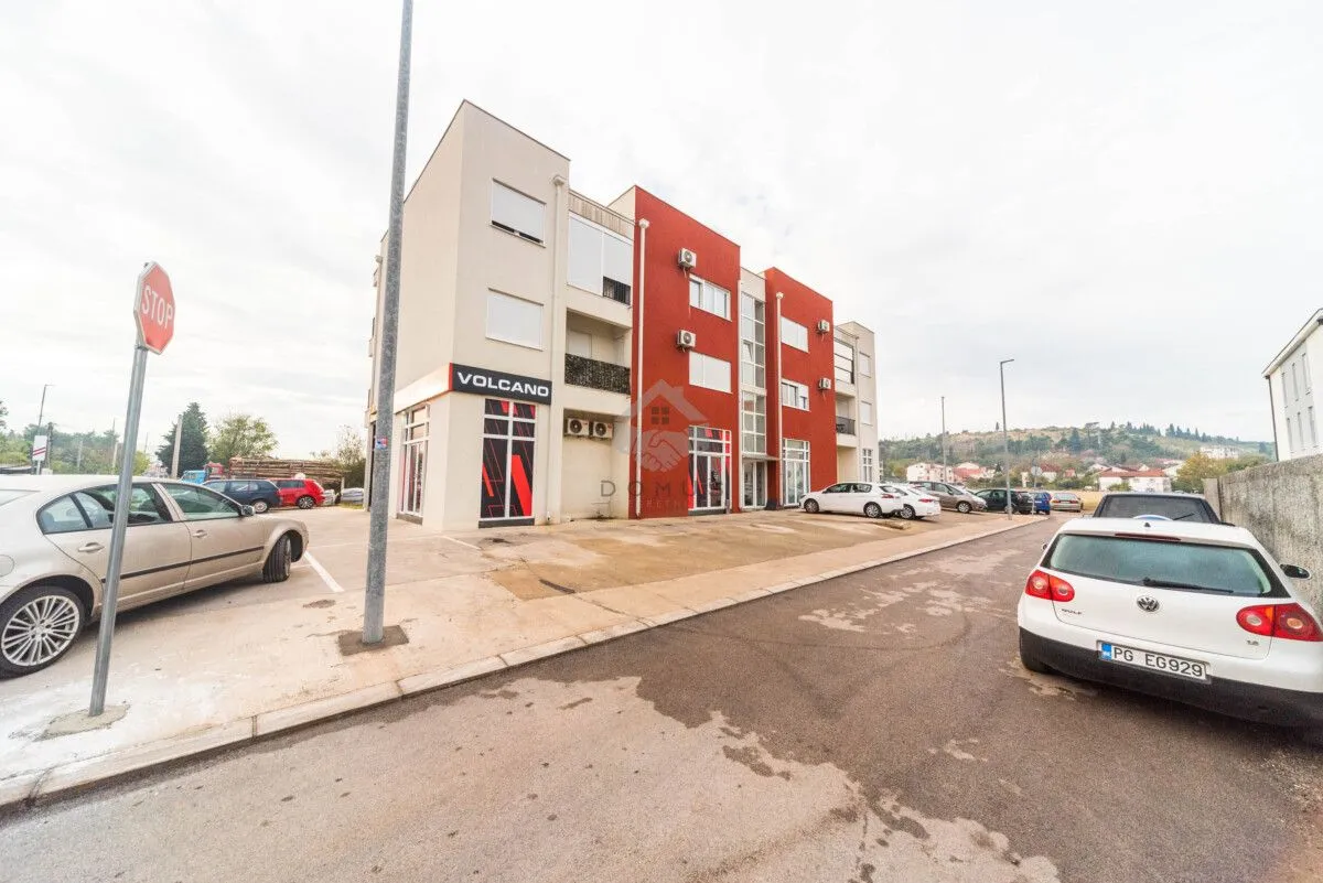 Prodaja, poslovni prostor, 244m², Zagorič, Podgorica