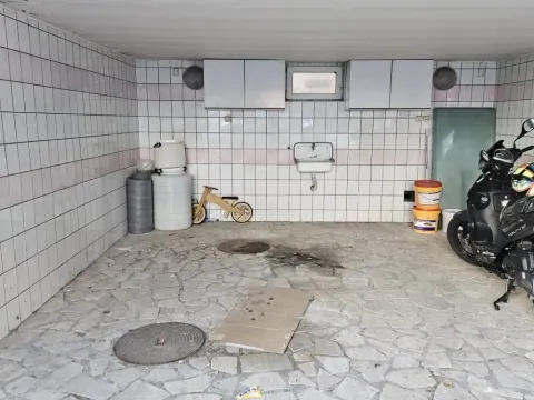 Izdavanje, poslovni prostor, 114m², Slavujev Venac, Zvezdara Sve Podlokacije - image 16