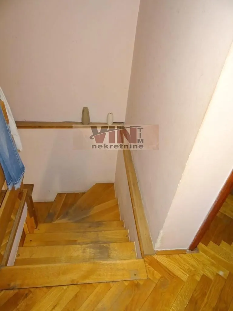 Prodaja, trosoban stan, 71m², Karaburma, Palilula Sve Podlokacije