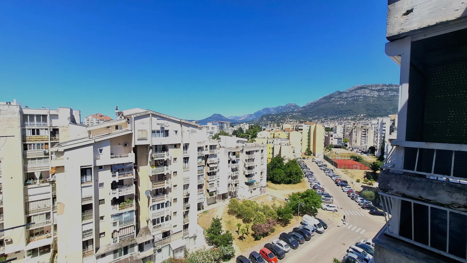 Sale, two bedroom apartment, 66m², Centar, Bar