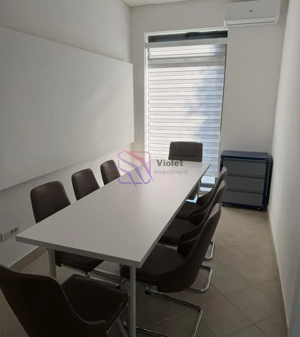 Rent, apartment, 98m², Stari Aerodrom, Podgorica