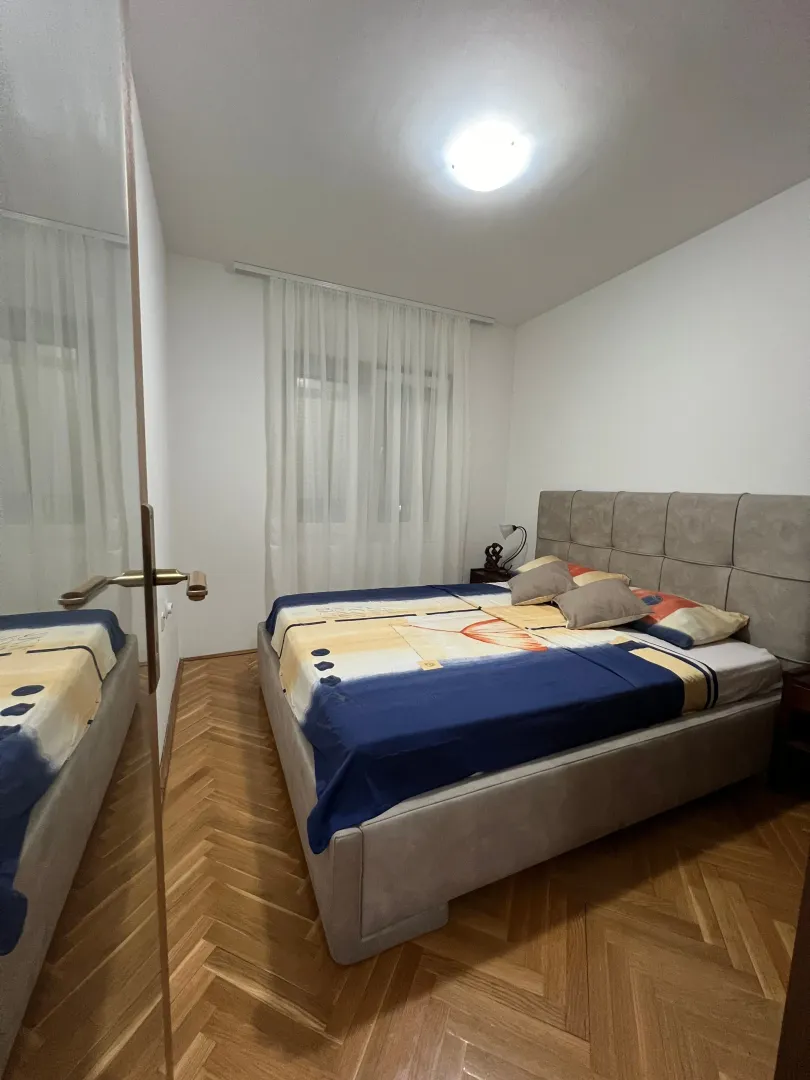 Izdavanje, jednosoban stan, 42m², Blok 9, Podgorica