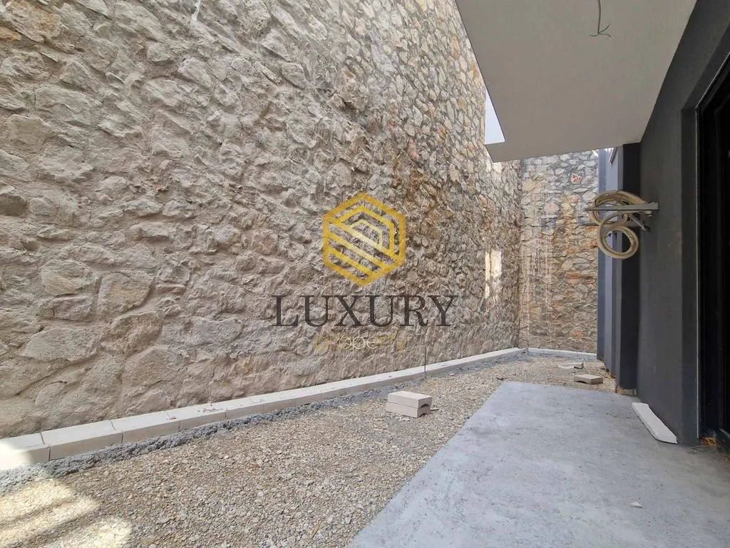 Prodaja, dvosoban stan, 52m², Pod Goricom, Podgorica
