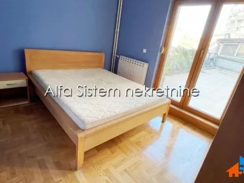 Izdavanje, trosoban stan, 65m², Južni Bulevar, Vračar Sve Podlokacije - image 7