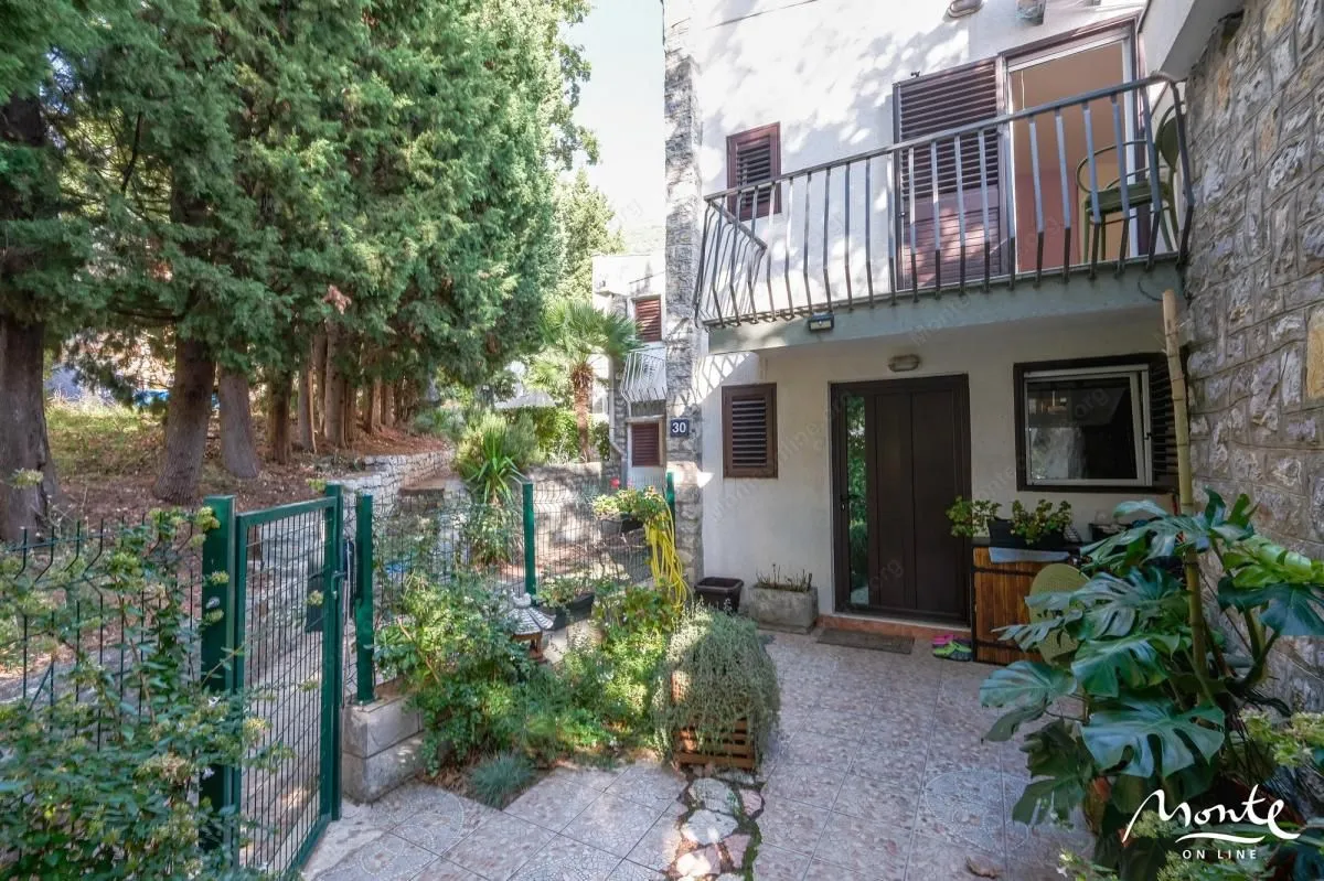 Sale, house, 67m², Petrovac, Budva