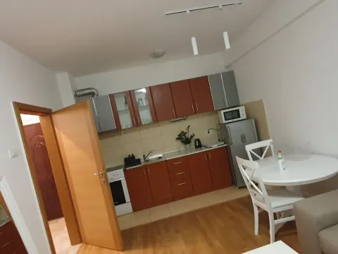 Izdavanje, jednosoban stan, 39m², Budva, Crna Gora - image 3