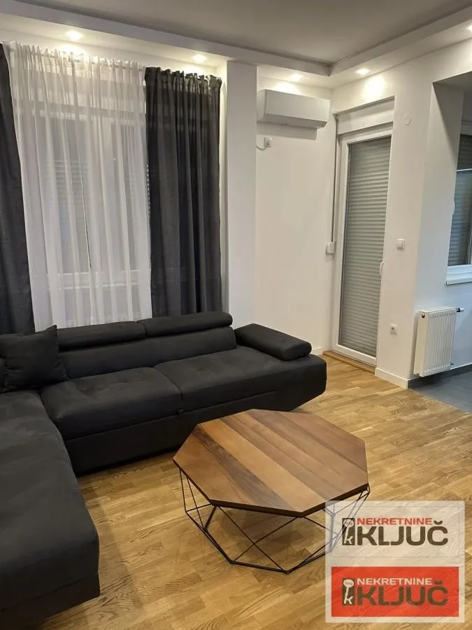 Prodaja, jednosoban stan, 42m², Petrovaradin, Novi Sad