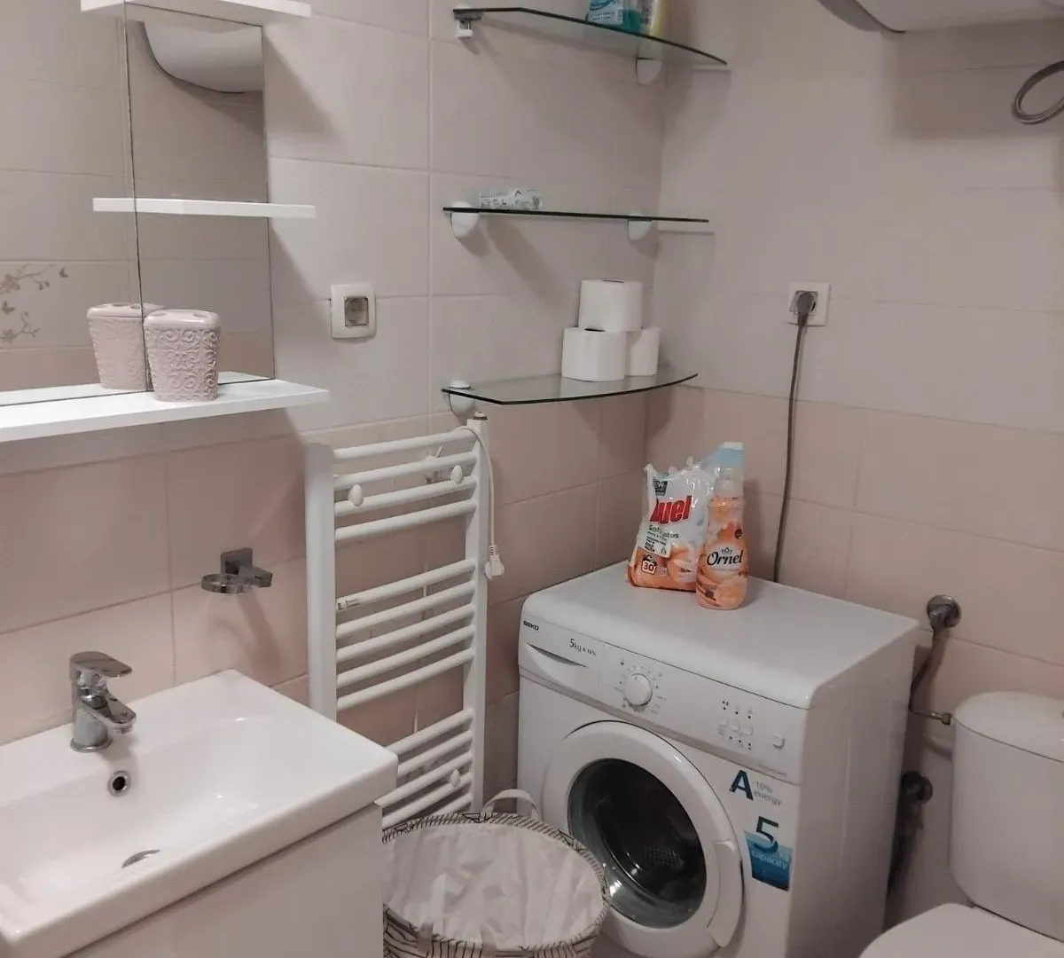 Rent, one bedroom apartment, 42m², Krivi Most, Podgorica