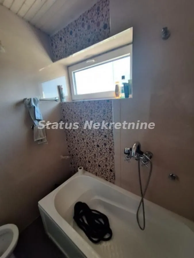 Sale, house, 135m², Beočin, Srbija