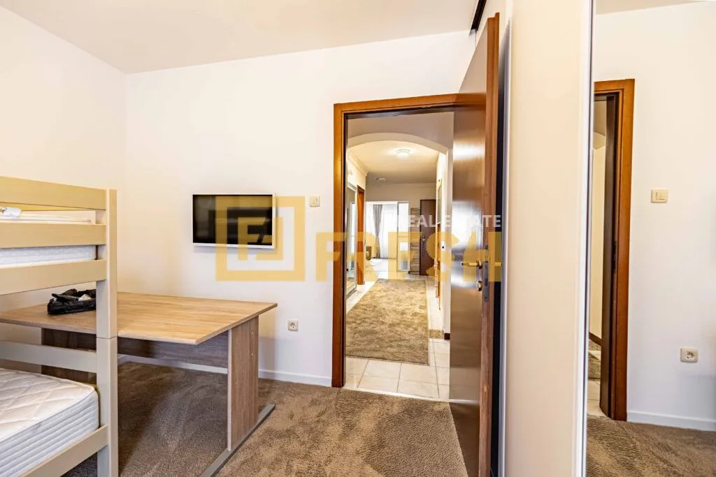 Rent, three bedroom apartment, 202m², Gorica C, Podgorica