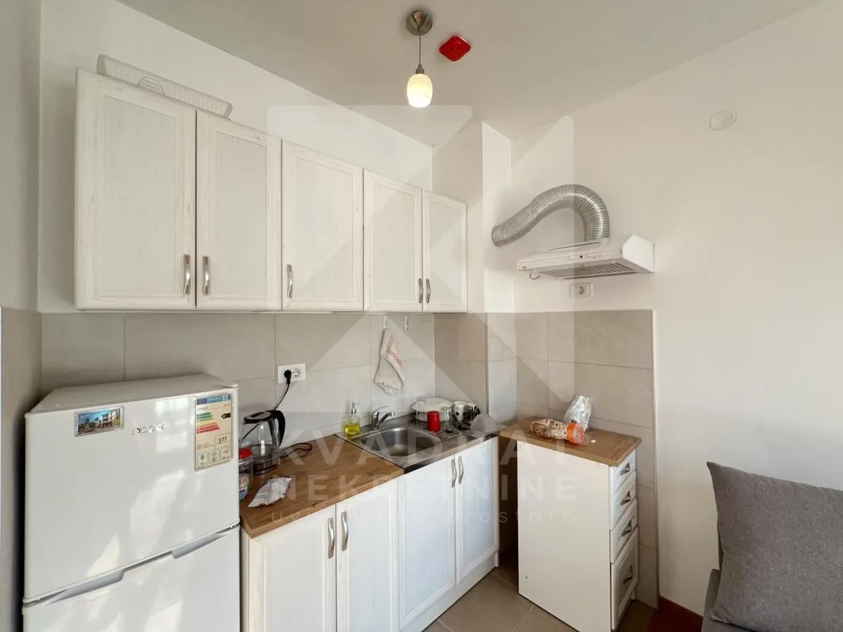 Rent, office space, 30m², City Kej, Podgorica