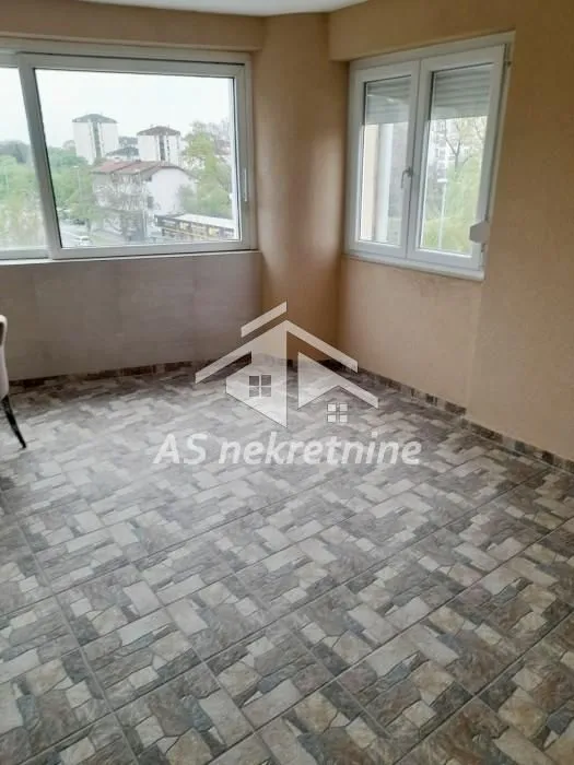 Izdavanje, stan, 160m², Filmski Grad, Beograd