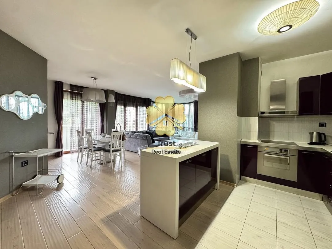 Prodaja, trosoban stan, 140m², Preko Morače, Podgorica