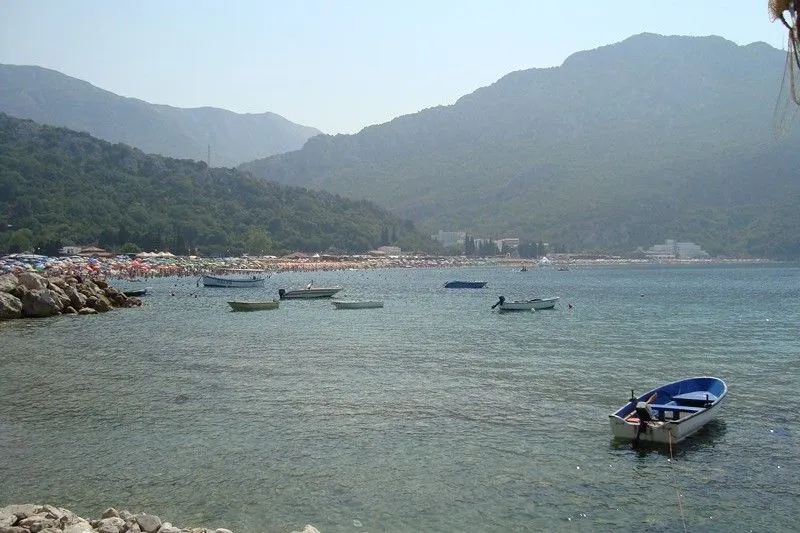 Prodaja, ugostiteljski objekat, 330m², Čanj, Bar