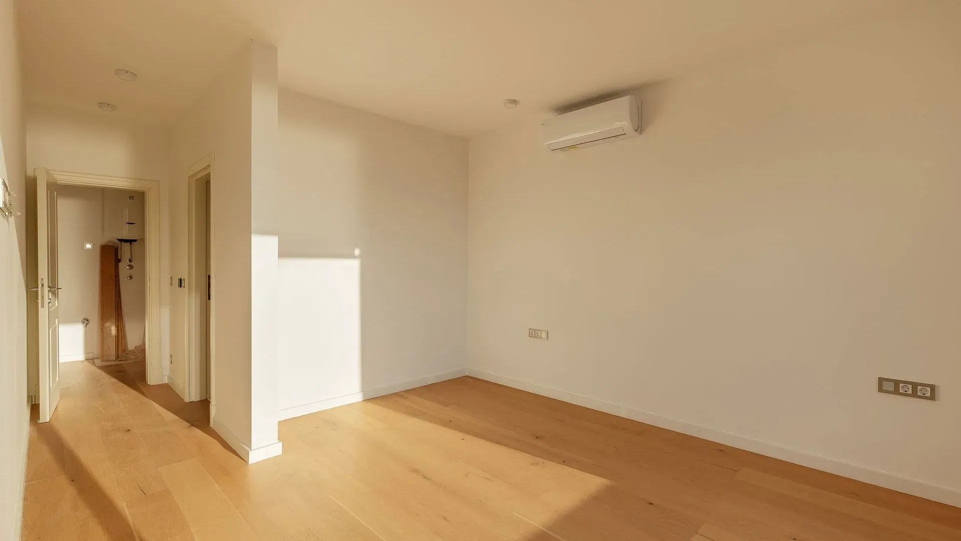 Prodaja, dvosoban stan, 104m², Donja Lastva, Tivat