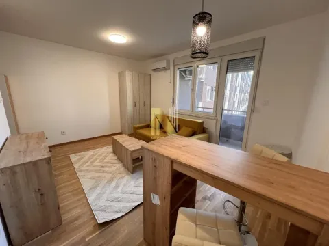 Izdavanje, garsonjera, 30m², Avijatičarsko naselje, Novi Sad Sve Podlokacije - image 3
