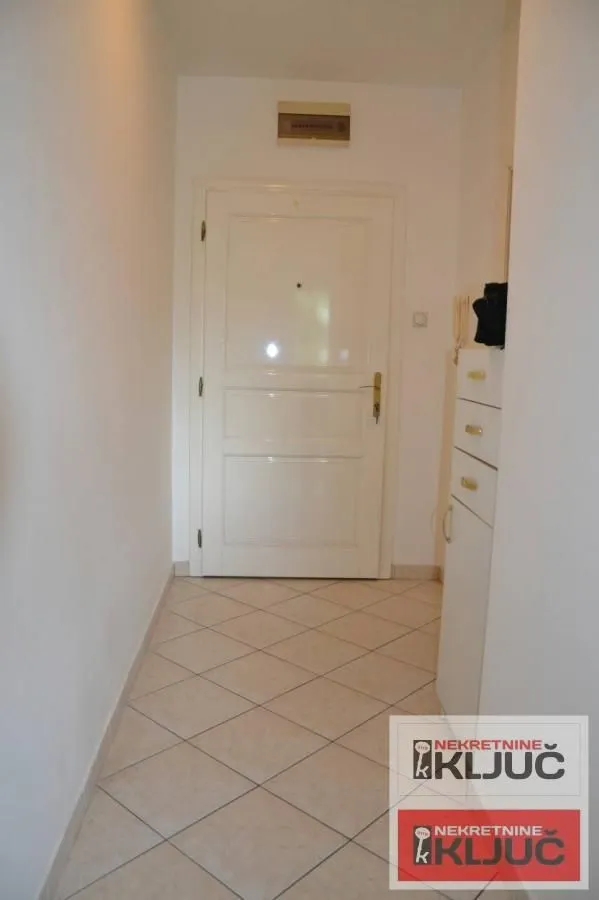 Rent, studio apartment, 26m², Grbavica, Novi Sad Sve Podlokacije
