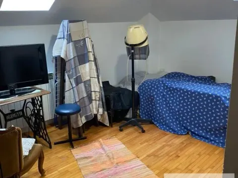 Prodaja, četvorosoban stan, 104m², Zemun Centar, Zemun Sve Podlokacije - image 7