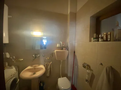 Sale, office space, 402m², Zemun Sve Podlokacije, Beograd - image 18