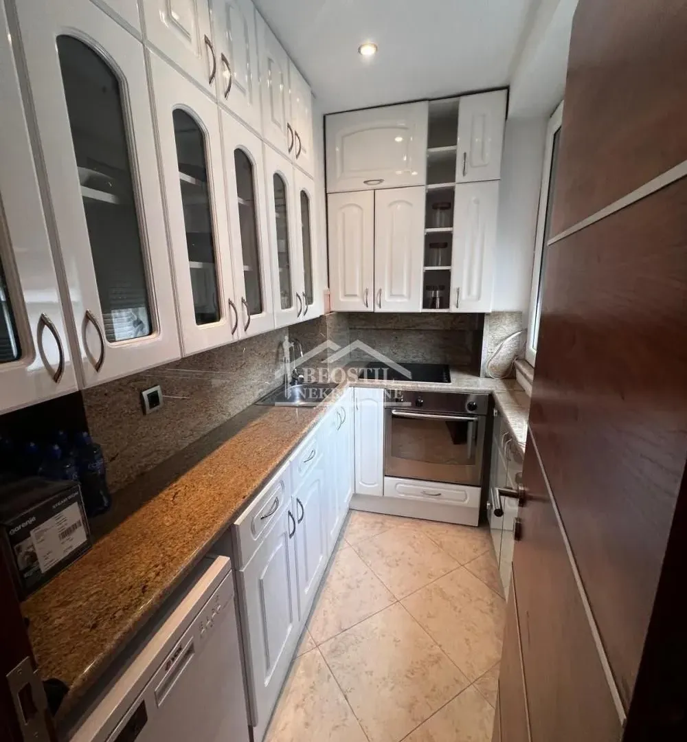 Prodaja, dvosoban stan, 37m², Stari Grad, Beograd