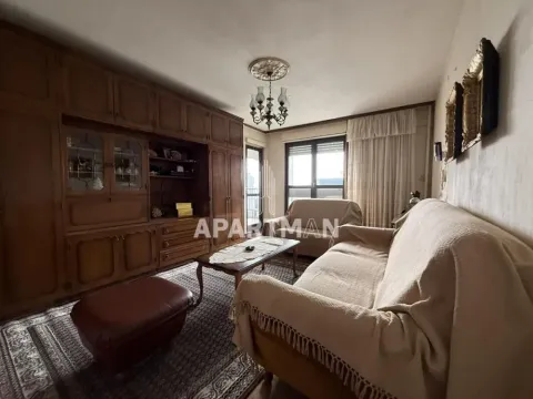 Prodaja, trosoban stan, 92m², Vidikovački venac, Rakovica - image 1