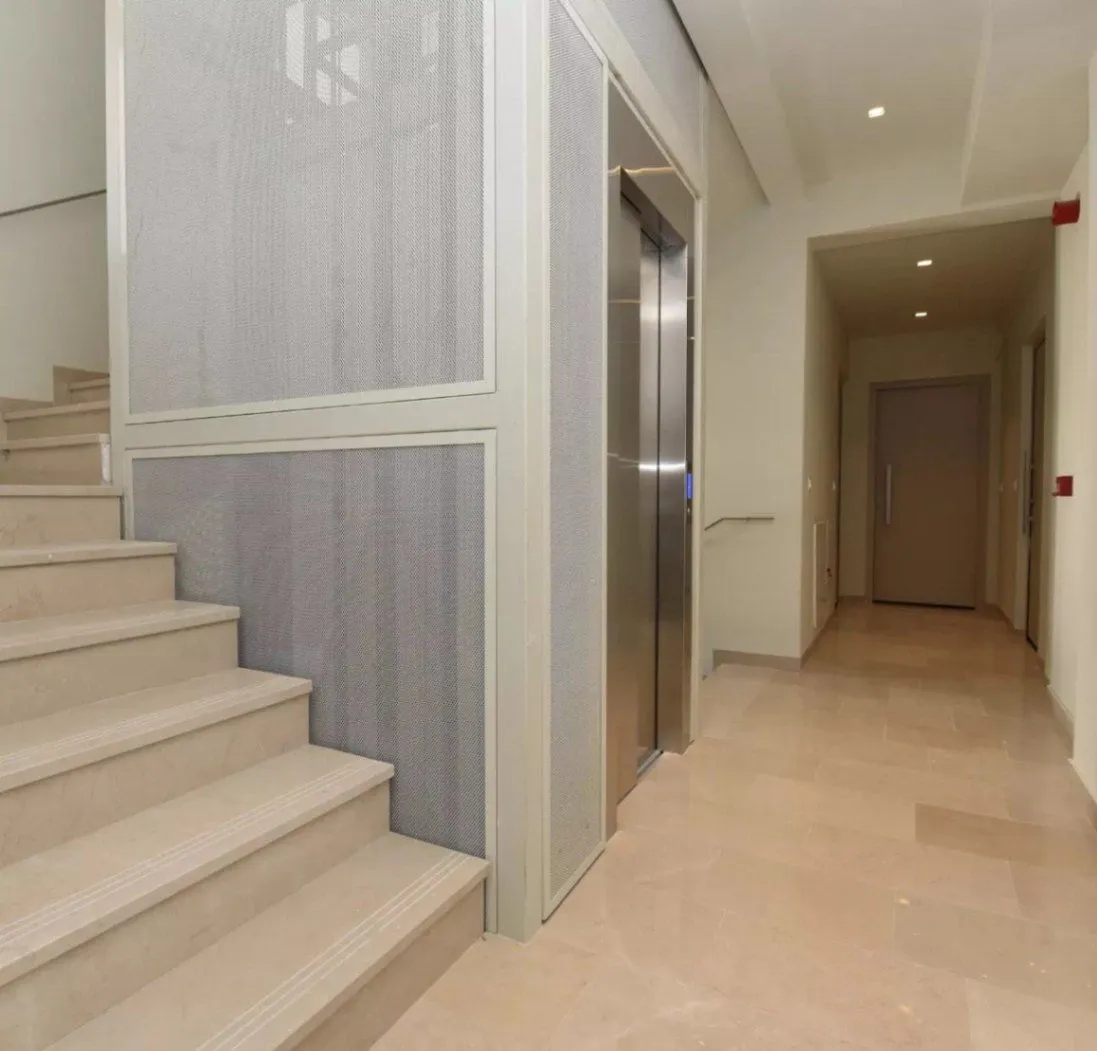 Prodaja, dvosoban stan, 68m², Tivat, Crna Gora