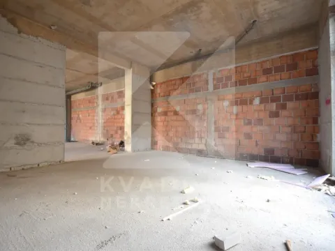 Izdavanje, poslovni prostor, 98m², Stari Aerodrom, Podgorica - image 3