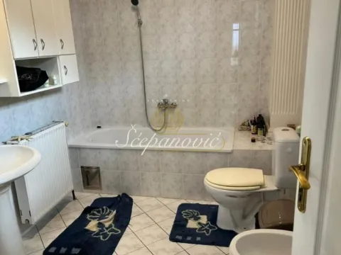 Prodaja, stan, 193m², Centar, Novi Sad - image 11