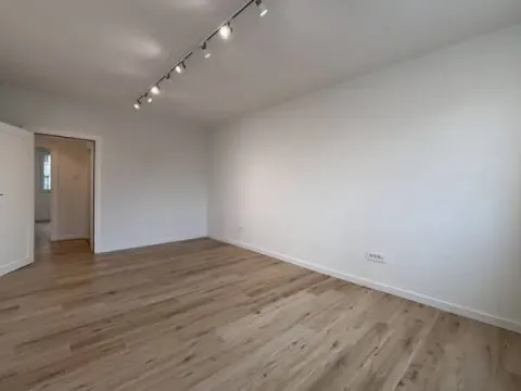 Izdavanje, poslovni prostor, 73m², Arena, Novi Beograd Sve Podlokacije - image 5