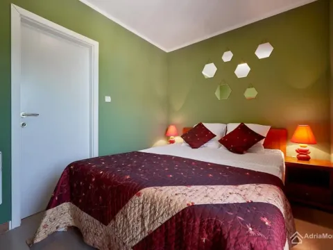 Prodaja, dvosoban stan, 51m², Prčanj, Kotor - image 11