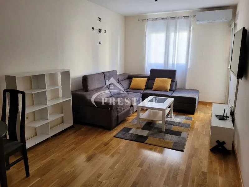 Izdavanje, jednosoban stan, 48m², City Kej, Podgorica