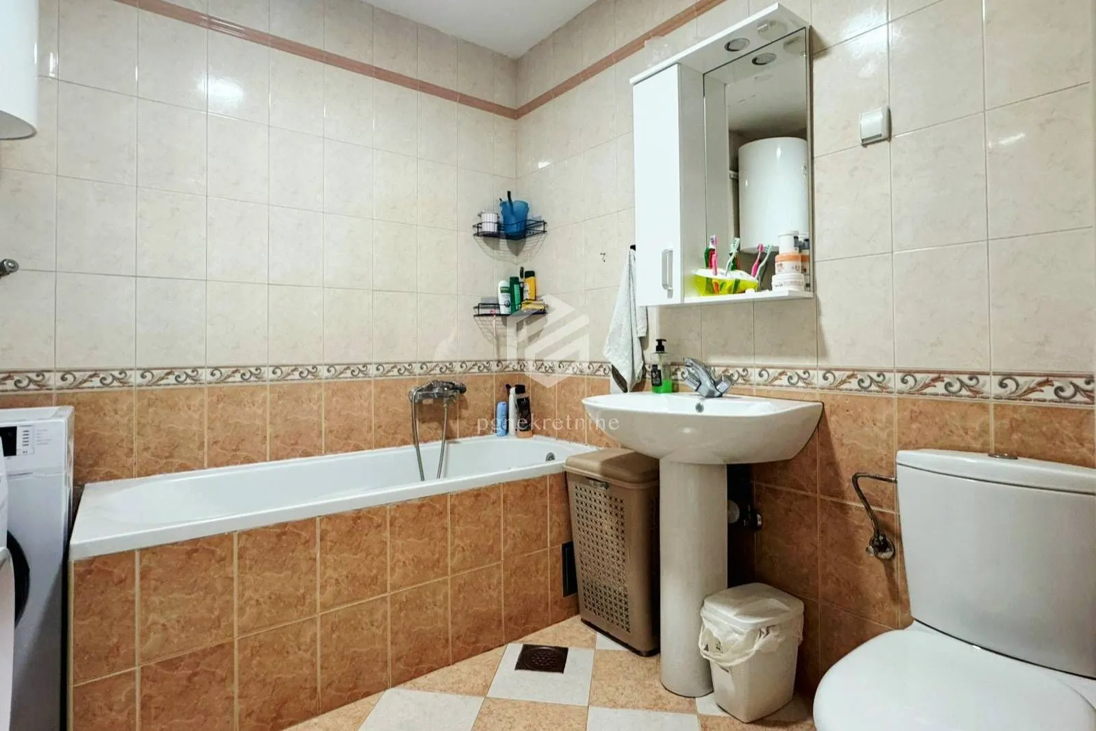 Prodaja, dvosoban stan, 48m², Kotor, Crna Gora
