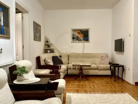 Izdavanje, dvosoban stan, 48m², Centar, Novi Sad - image 2