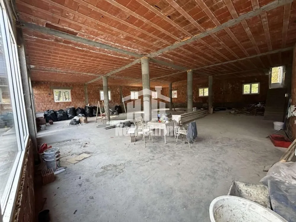 Rent, office space, 330m², Umka, Beograd
