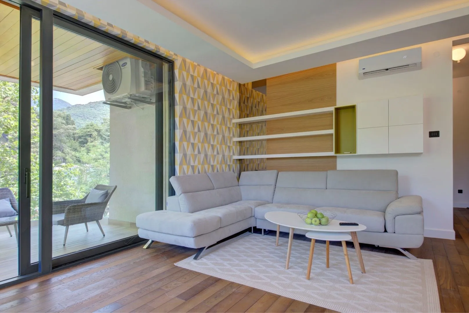 Prodaja, stan, 80m², Tivat, Crna Gora