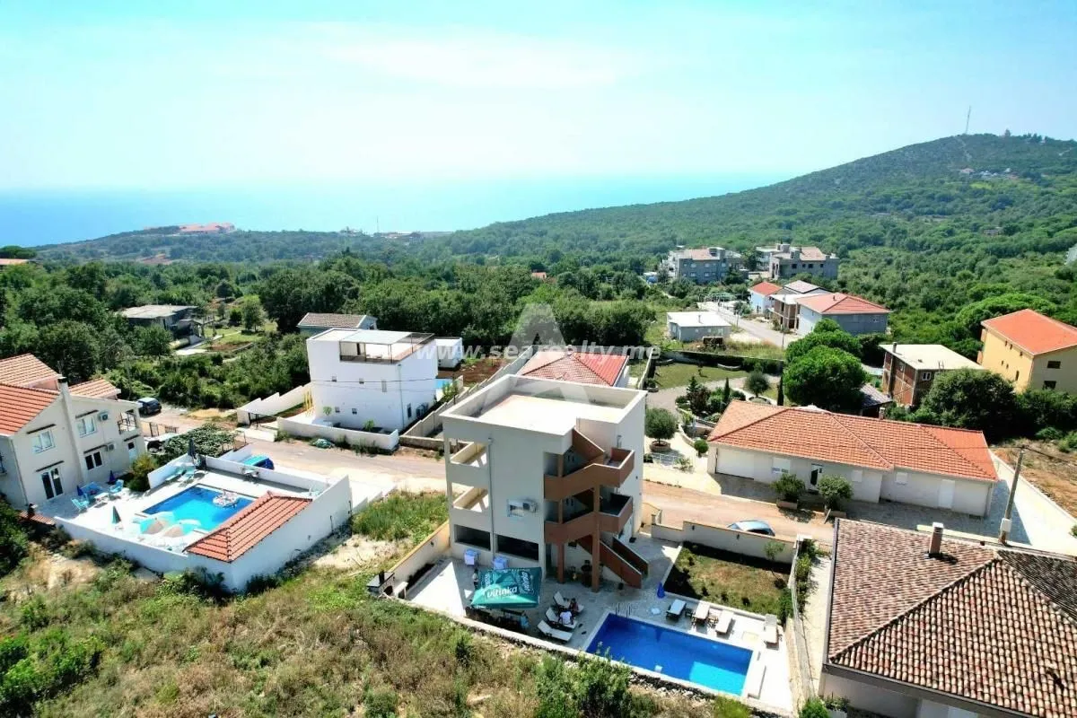 Rent, house, 300m², Krimovica, Kotor