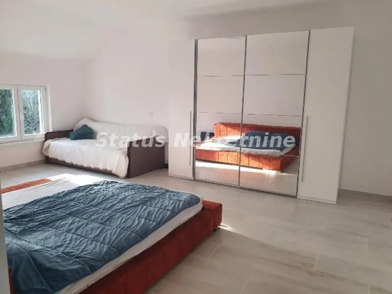 Prodaja, kuća, 360m², Irig, Srbija