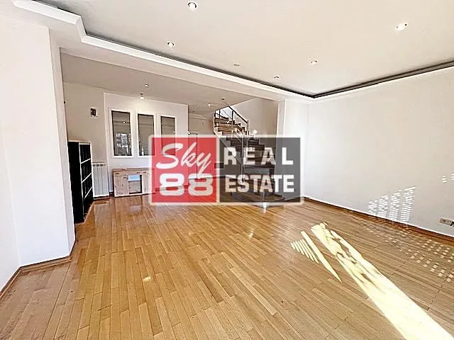 Prodaja, kuća, 215m², Savski Venac, Beograd
