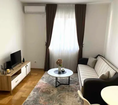 Rent, one bedroom apartment, 39m², Stari Aerodrom, Podgorica - image 1