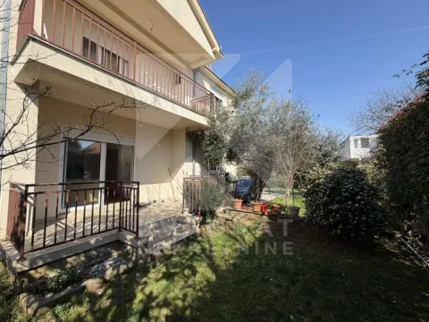 Rent, house, 220m², Tološi, Podgorica - image 2