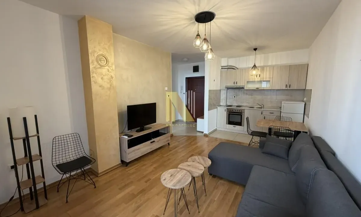 Izdavanje, jednosoban stan, 38m², Sajmište, Novi Sad