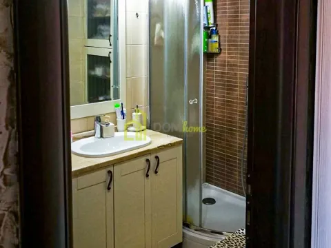 Sale, two bedroom apartment, 85m², Stara Varoš, Podgorica - image 6