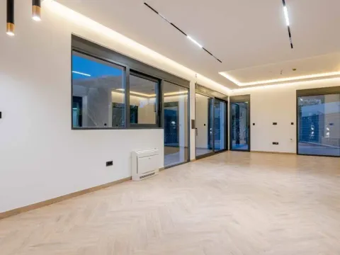 Sale, house, 240m², Kamenovo, Budva - image 13