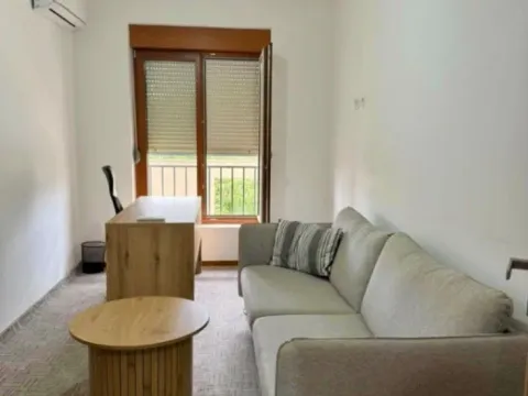 Izdavanje, dvosoban stan, 70m², Master Kvart, Podgorica - image 5