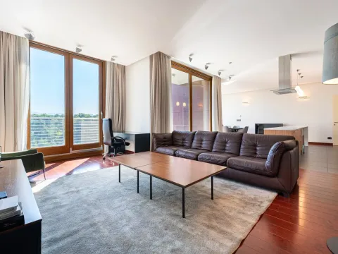 Sale, three bedroom apartment, 203m², Kod Capital Plaze, Podgorica - image 3