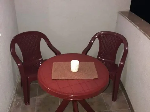 Izdavanje, jednosoban stan, 52m², 1 maj, Podgorica - image 2